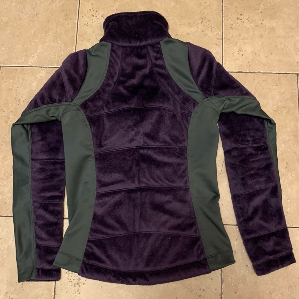 Columbia mixed media plush athletic jacket. Size XS. - Picture 6 of 10